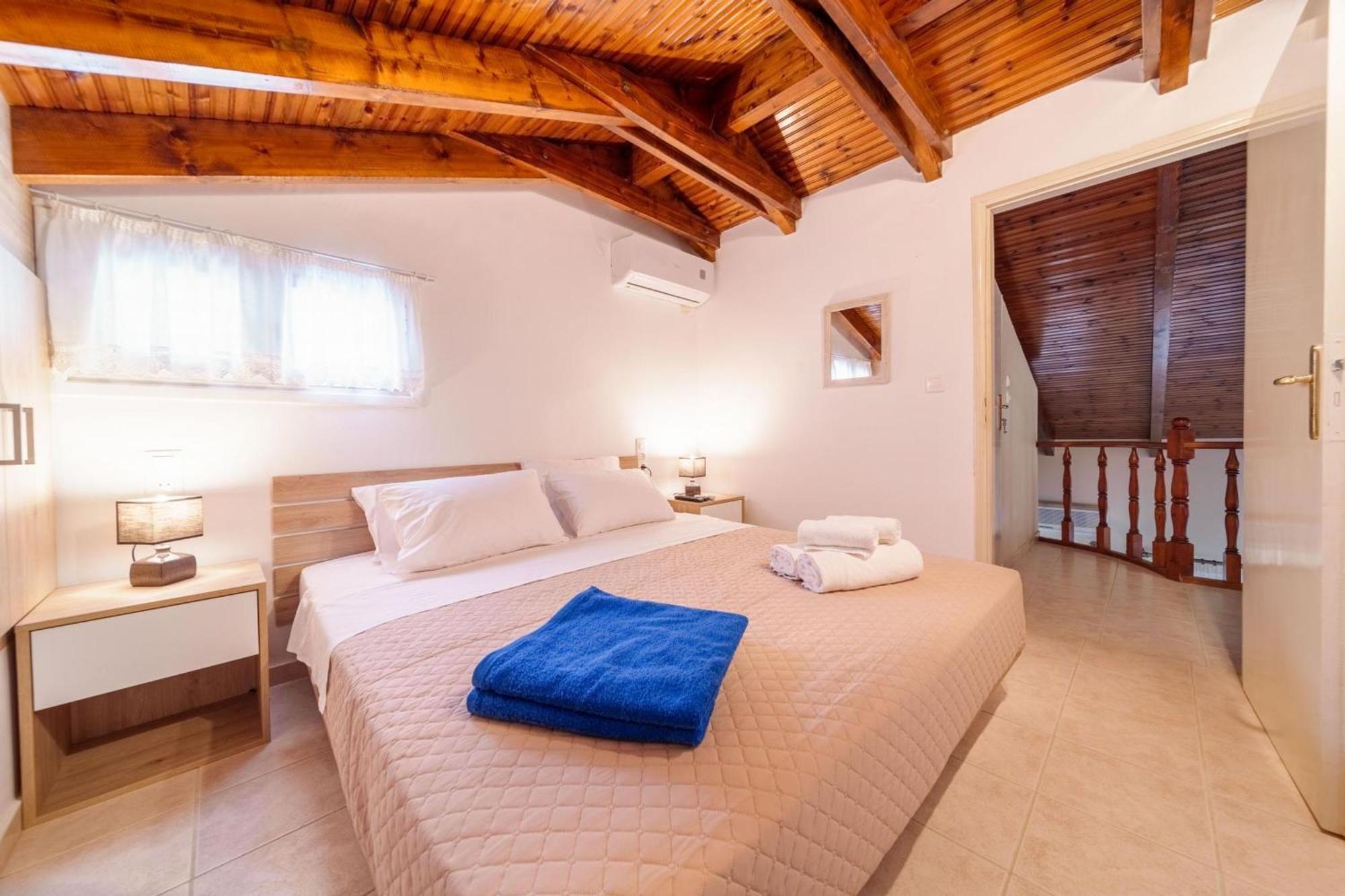 Iphigenia Apartments At Katelios Bagian luar foto