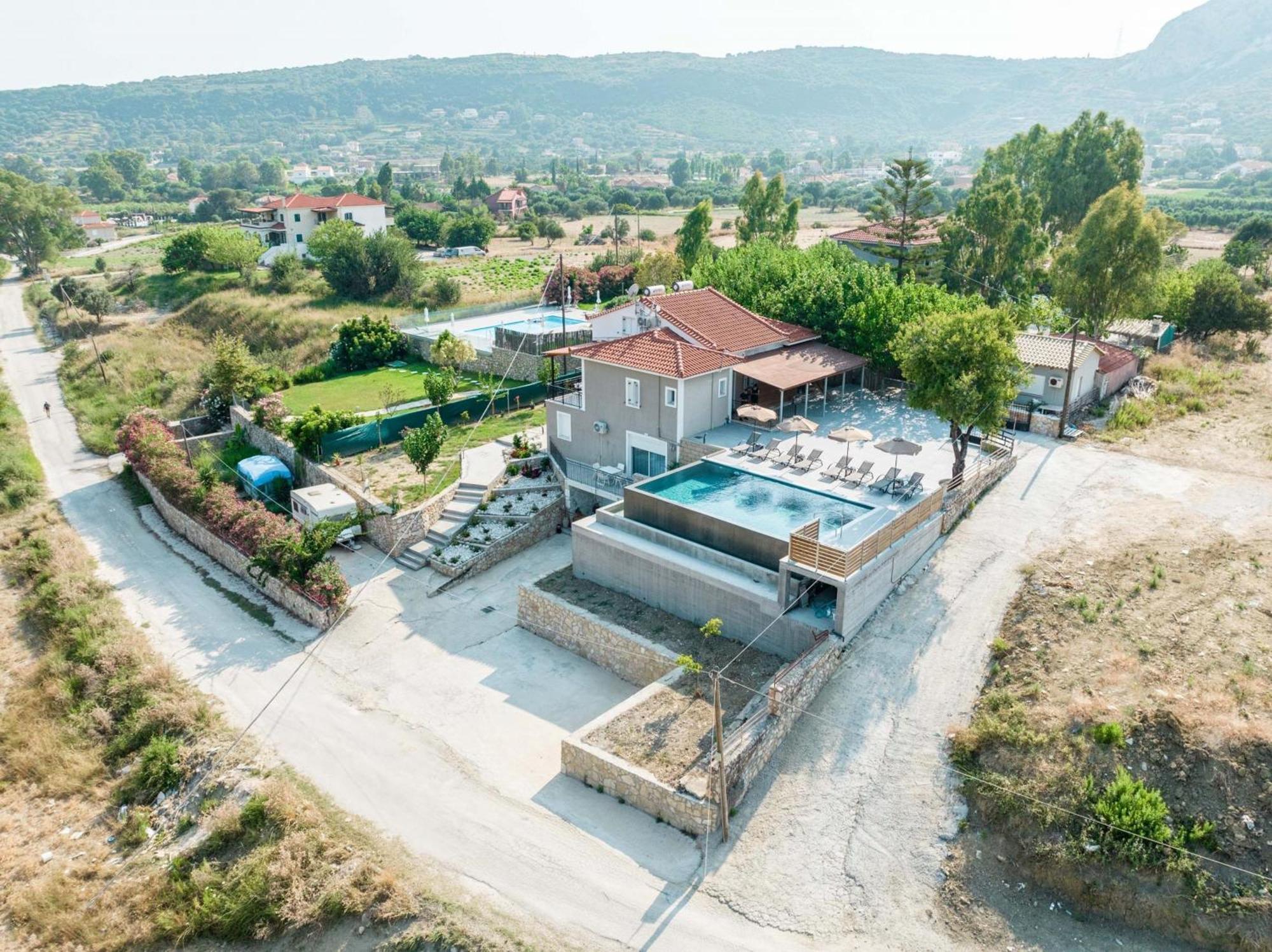 Iphigenia Apartments At Katelios Bagian luar foto